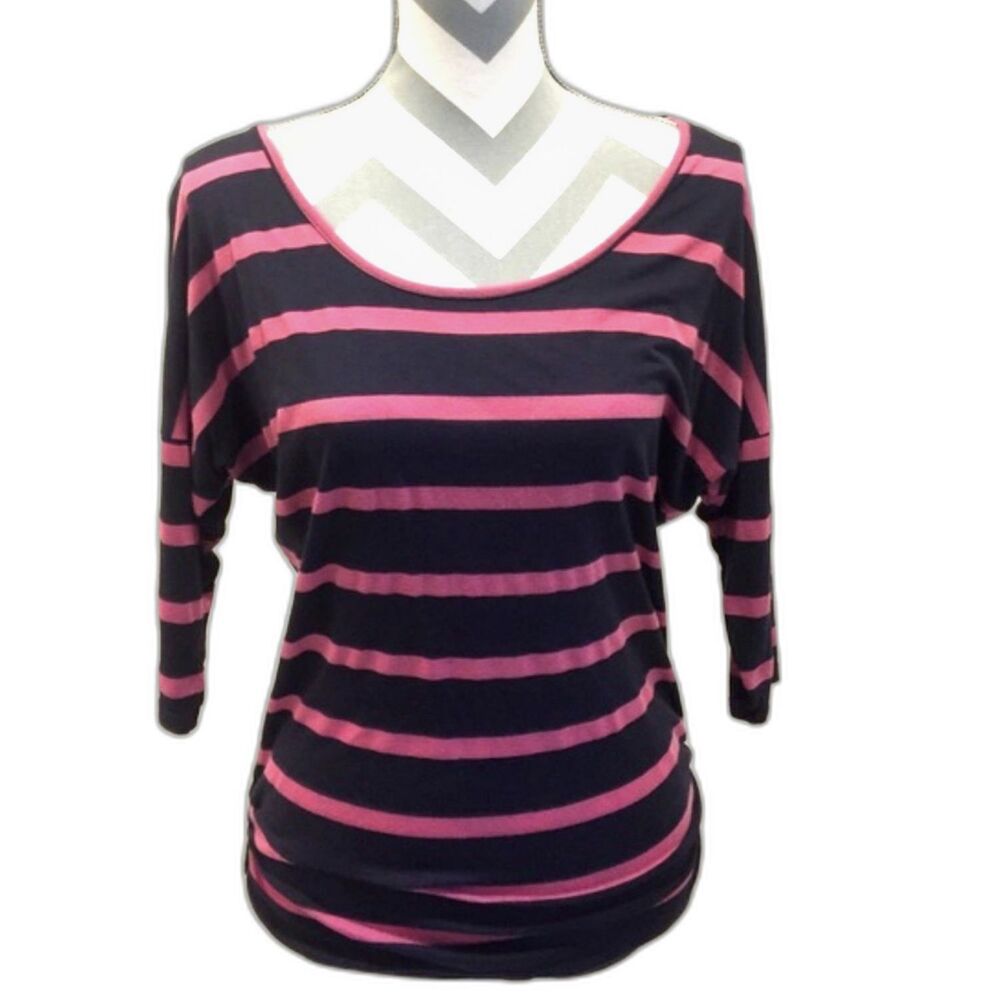 One Clothing Women's Pink Navy Blue Striped 3/4 Sleeve Top Size Medium